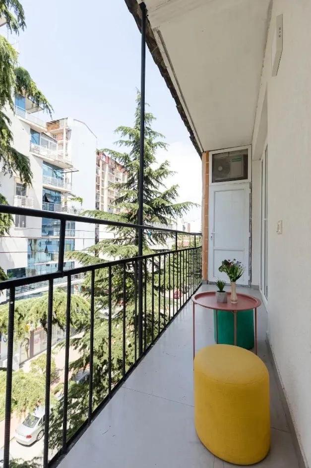 Bubukin Apartment Батуми Екстериор снимка